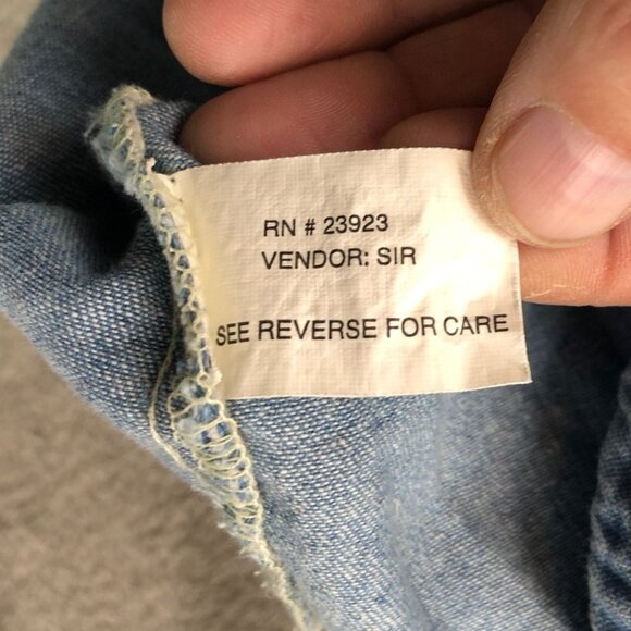 Bit & Bridle Men's Chambre Shirt XL Sleeveless Button Up Pocket Blue Denim Casua - Picture 11 of 15